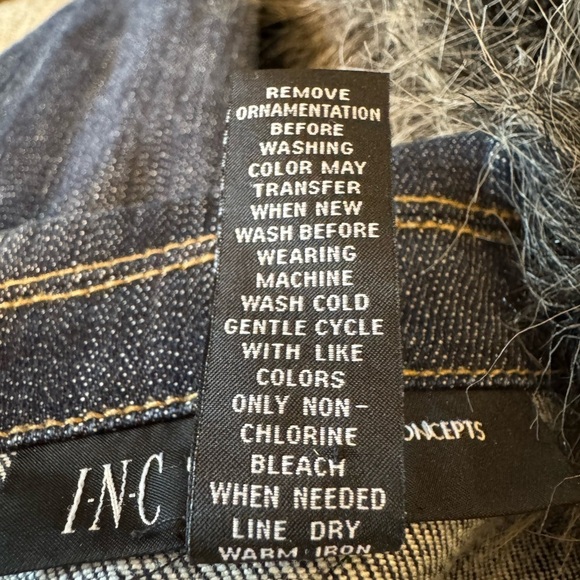 I.N.C. Denim jacket  with faux fur removable collar size small - Picture 9 of 11